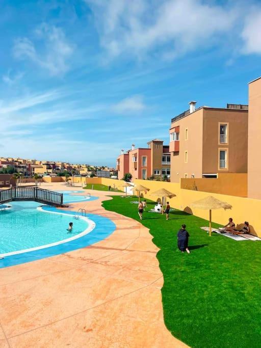 Apartamento Casa Bamboo Corralejo, Espacioso, Piscina Y Parking Экстерьер фото
